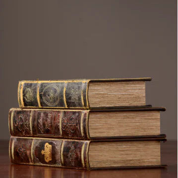 Libros decorativos estilo antiguo